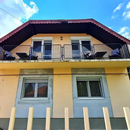 Apartament Nap-hold