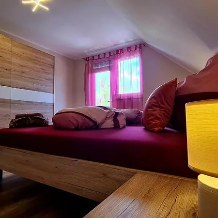 Nap-hold Apartment *