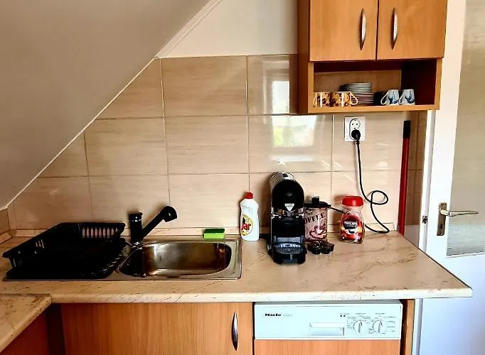 アパート Nap-hold ケストヘイ